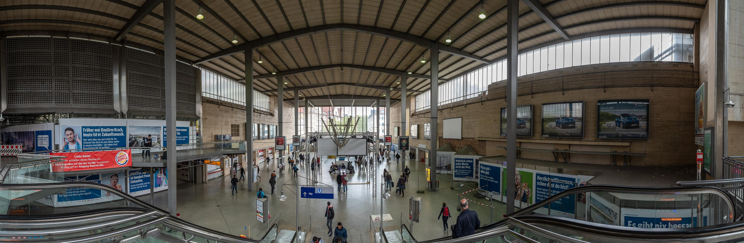 München Hauptbahnhof, alte Schalterhalle