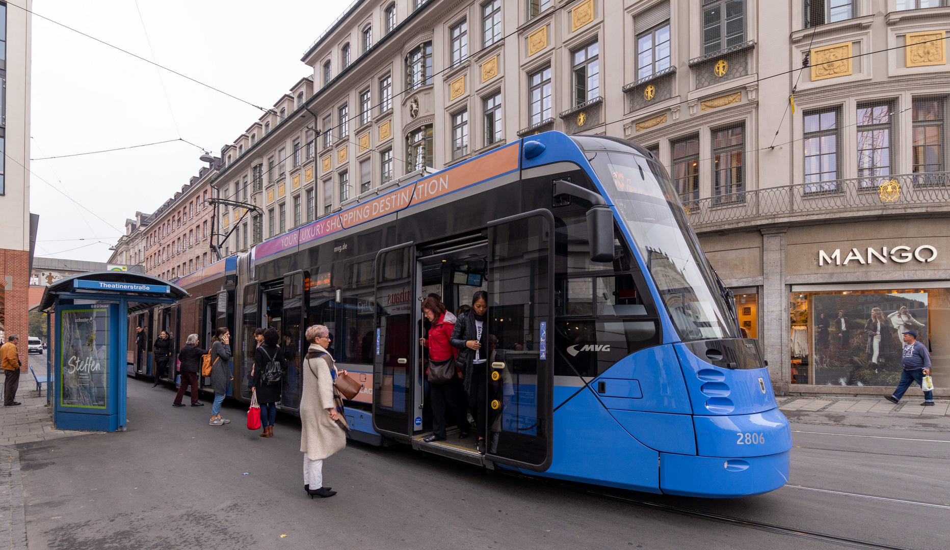 München Innenstadt - Theatinerstraße - 02