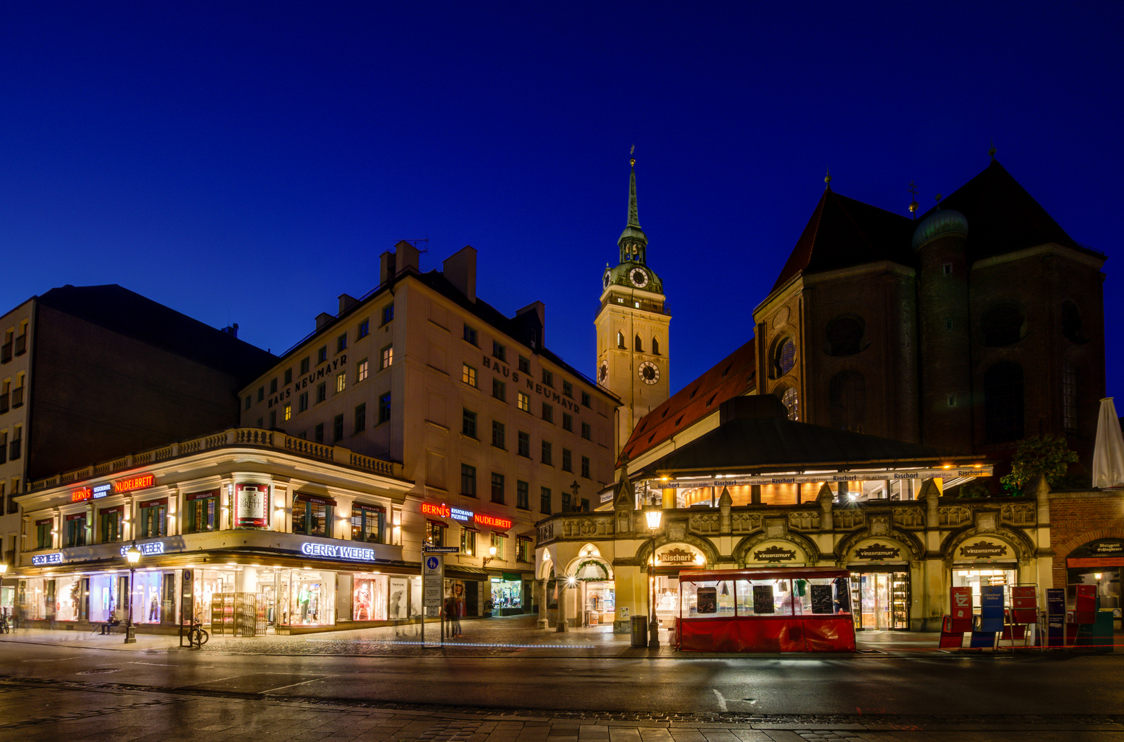 München Innenstadt - Viktualienmarkt - Peterskirche - 26