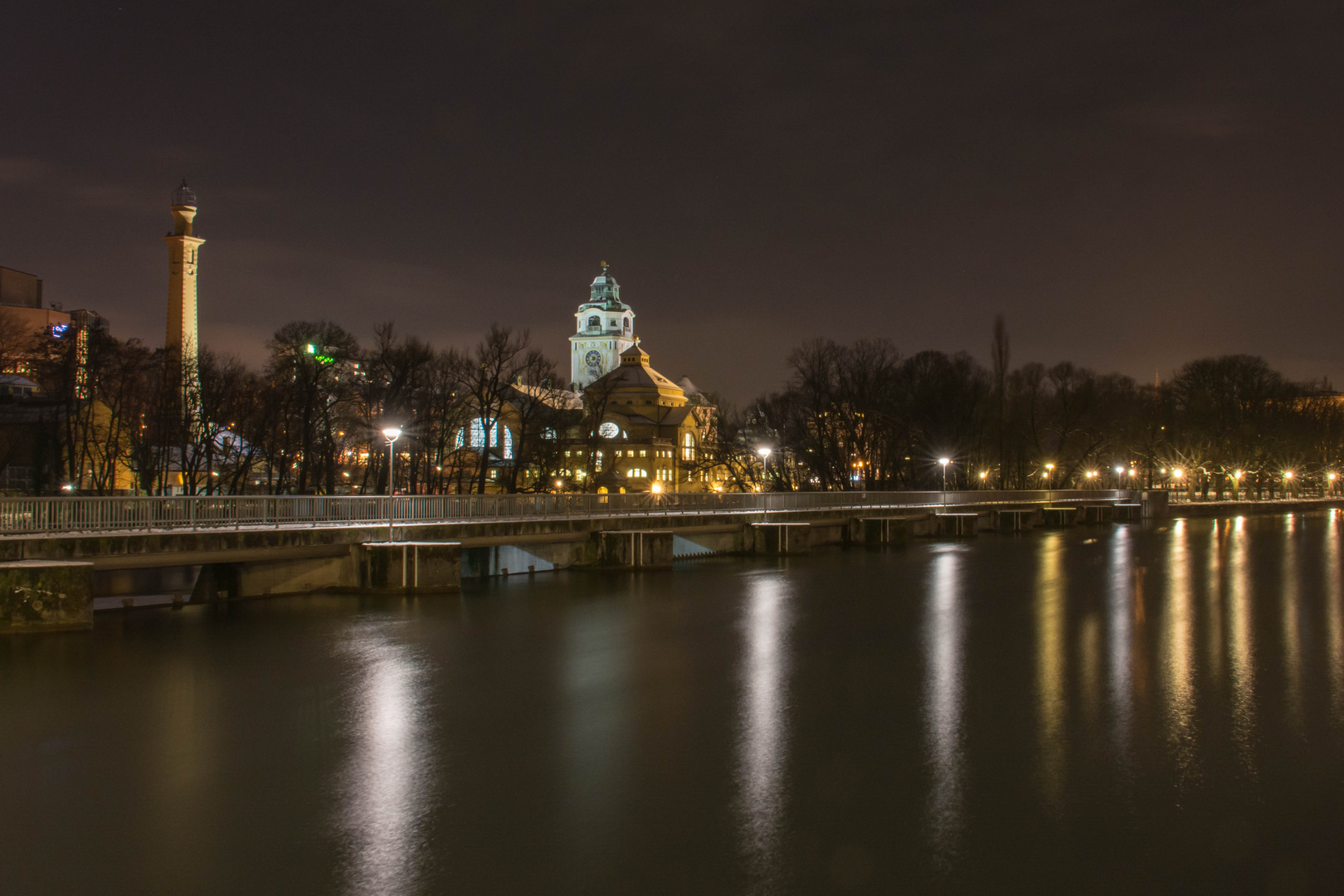 München, Isar und Müllersches Volksbad