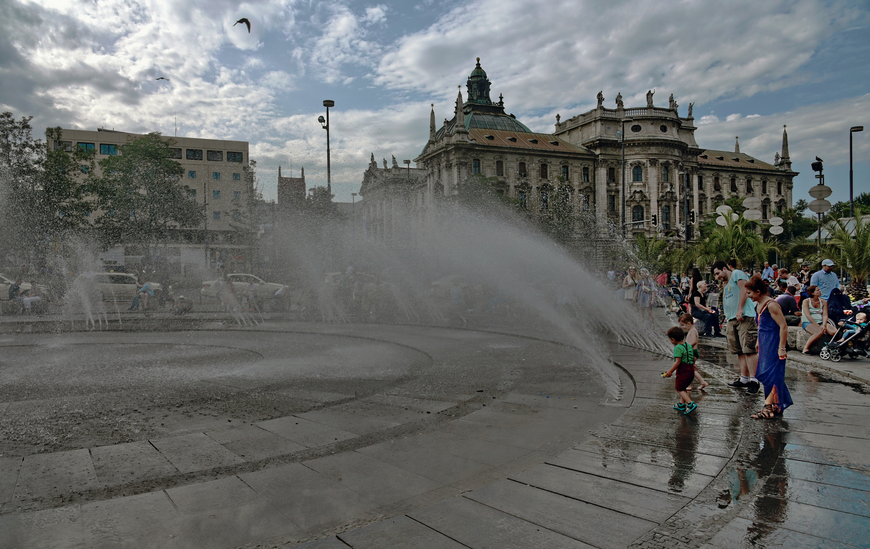 MÜNCHEN - Karlsplatz -