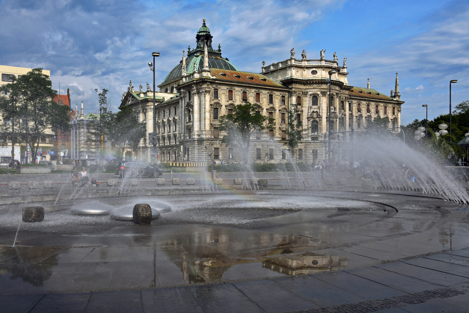 MÜNCHEN   - Karlsplatz -