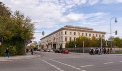 München Kunstareal - Arcisstraße - Former Führerbau where Munich Agreement was signed - 01