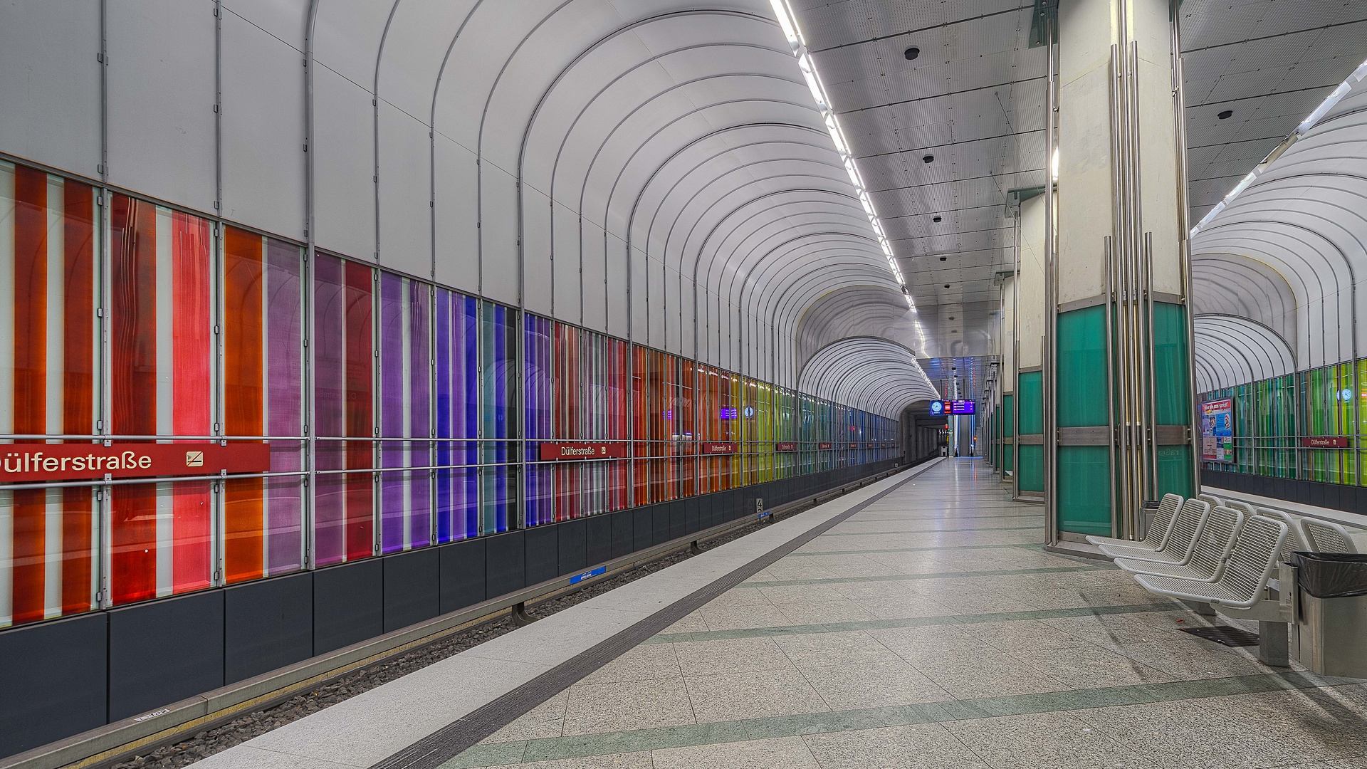 München, Linie U2, Station 'Dülferstraße' Foto & Bild ...