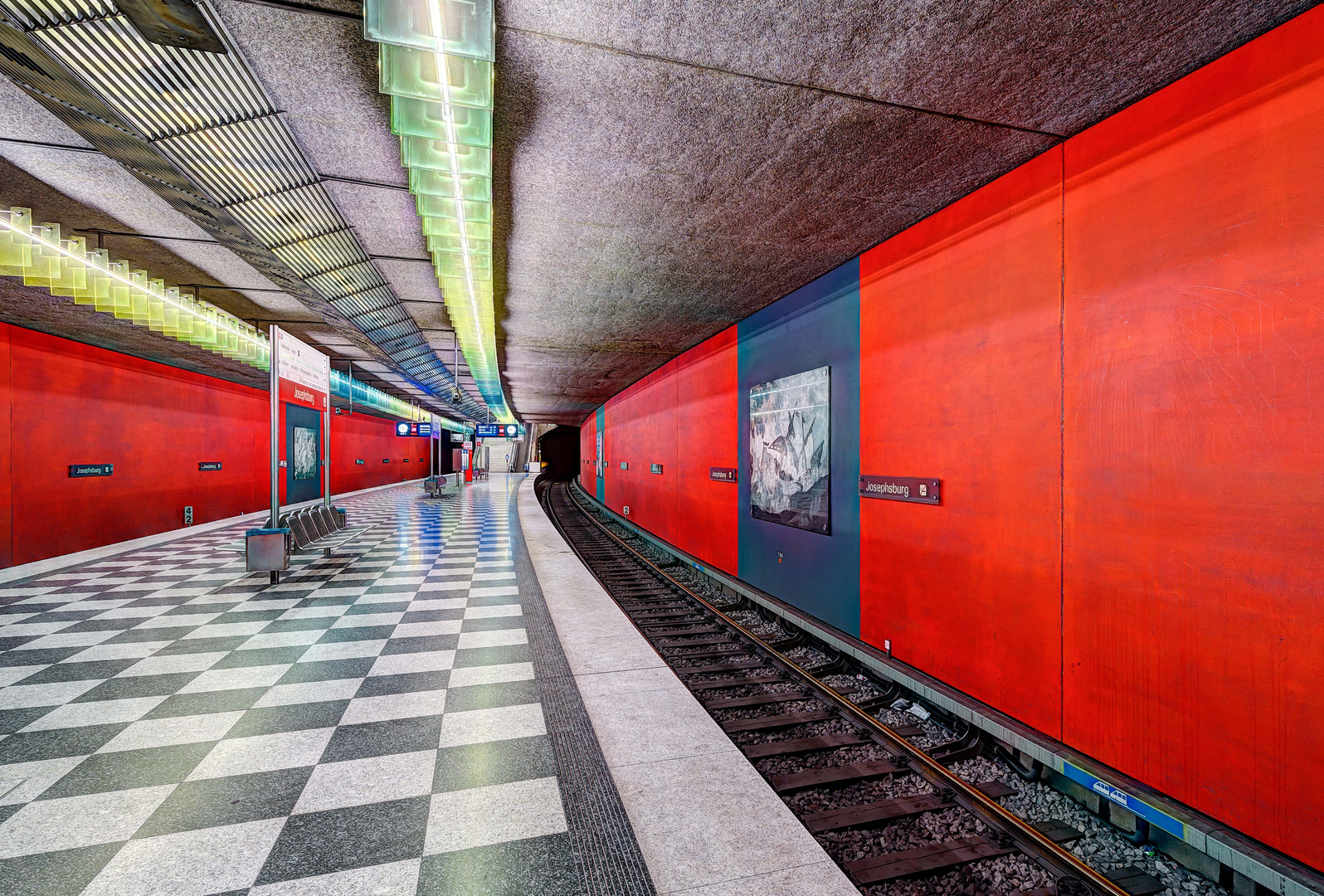 München, Linie U2, Station 'Josephsburg'