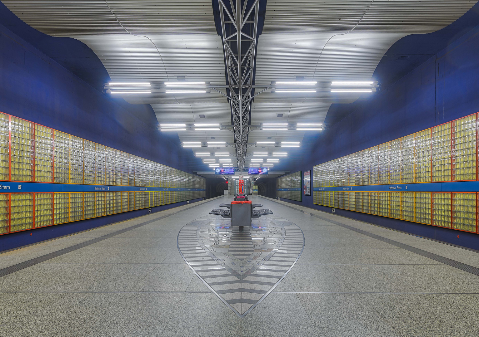 Munchen Linie U6 Station Haderner Stern Foto Bild Architektur Bus Nahverkehr Bahnhofe Gleise Bilder Auf Fotocommunity