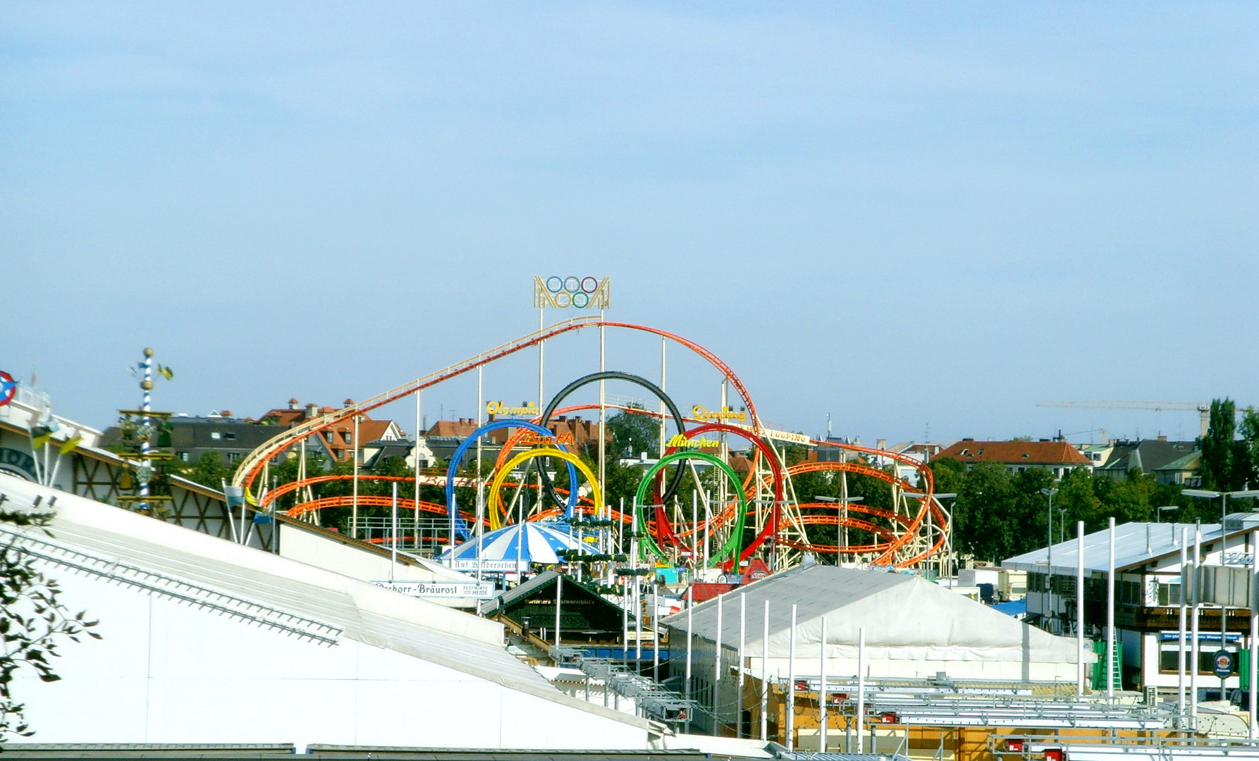 München Oktoberfest Wiesnaufbau2