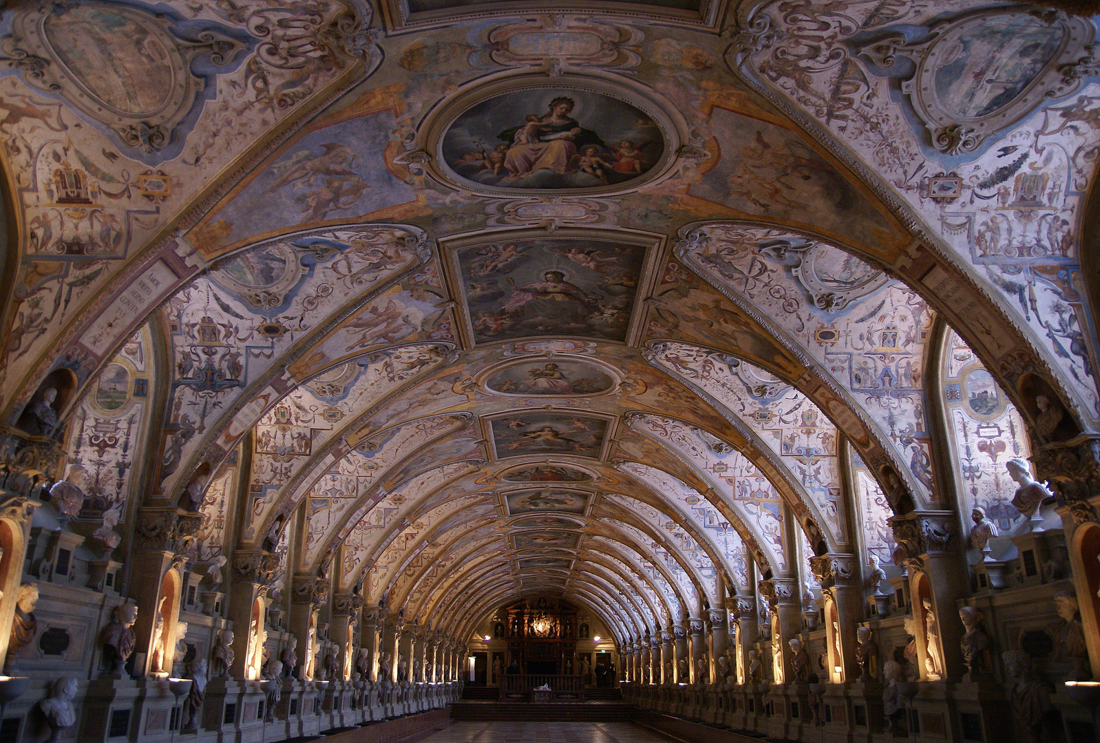 München - Residenz Antiquarium