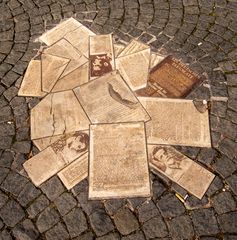 München Schwabin - L. Maximilians University - Hans and Sophie Scholl Memorial Tablet - 03