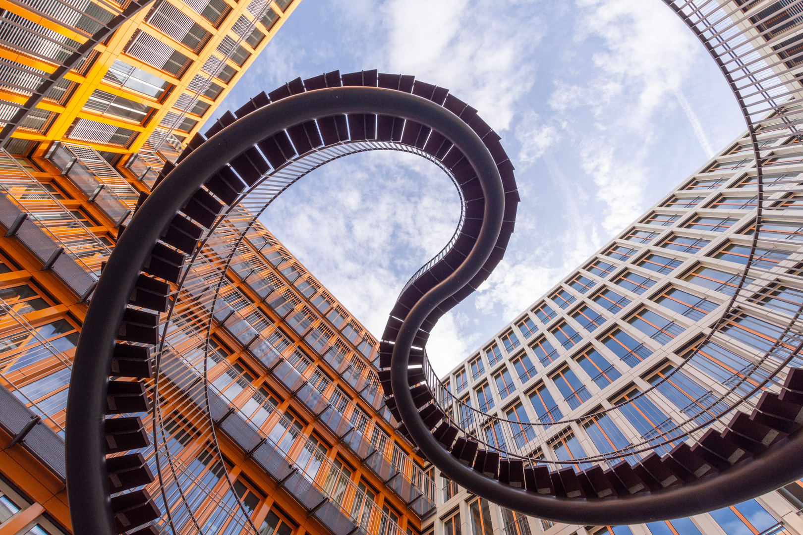 München Theresienhöhe - Ganghoferstraße - Endless Staircase - 03