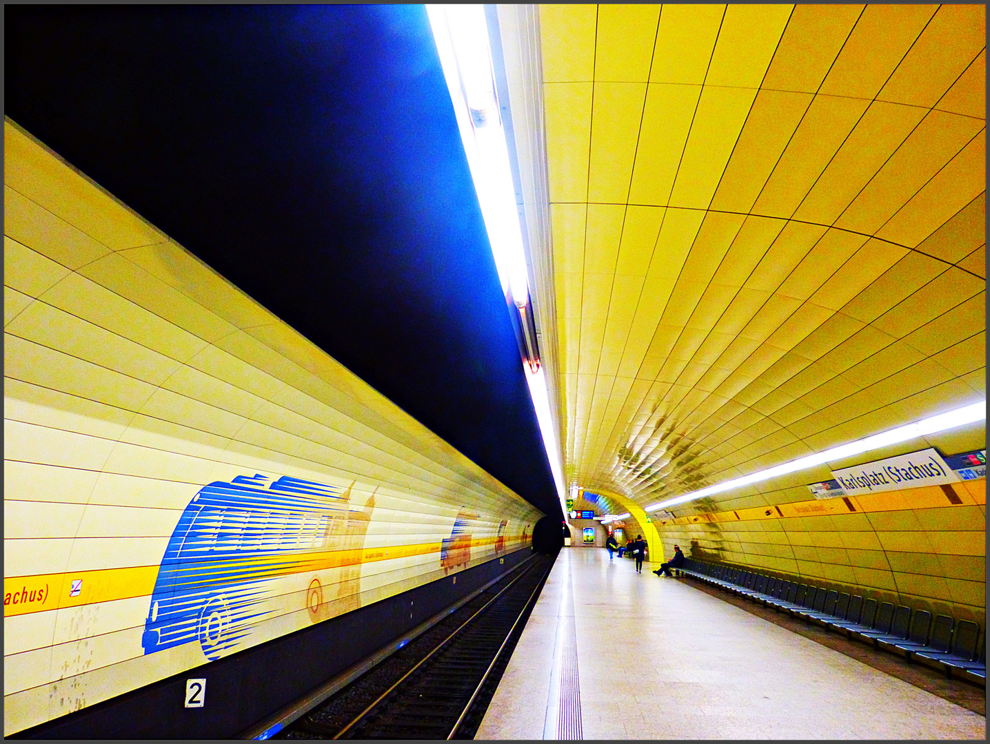 München - U-Bahn-Haltestelle Karlsplatz (Stachus) (1)