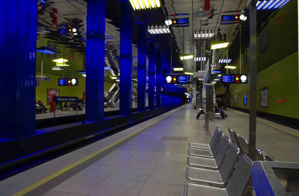 München Ubahn bei Nacht 3