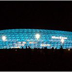 Münchens neuer Fußballtempel in Blau