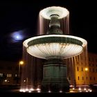 Münchner Brunnen bei Nacht