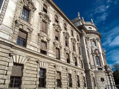 Münchner Justizpalast am Stachus