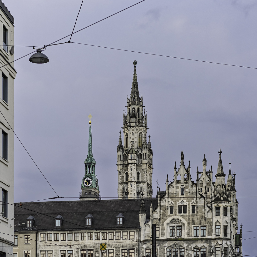 münchner kindl auf der turmspitze