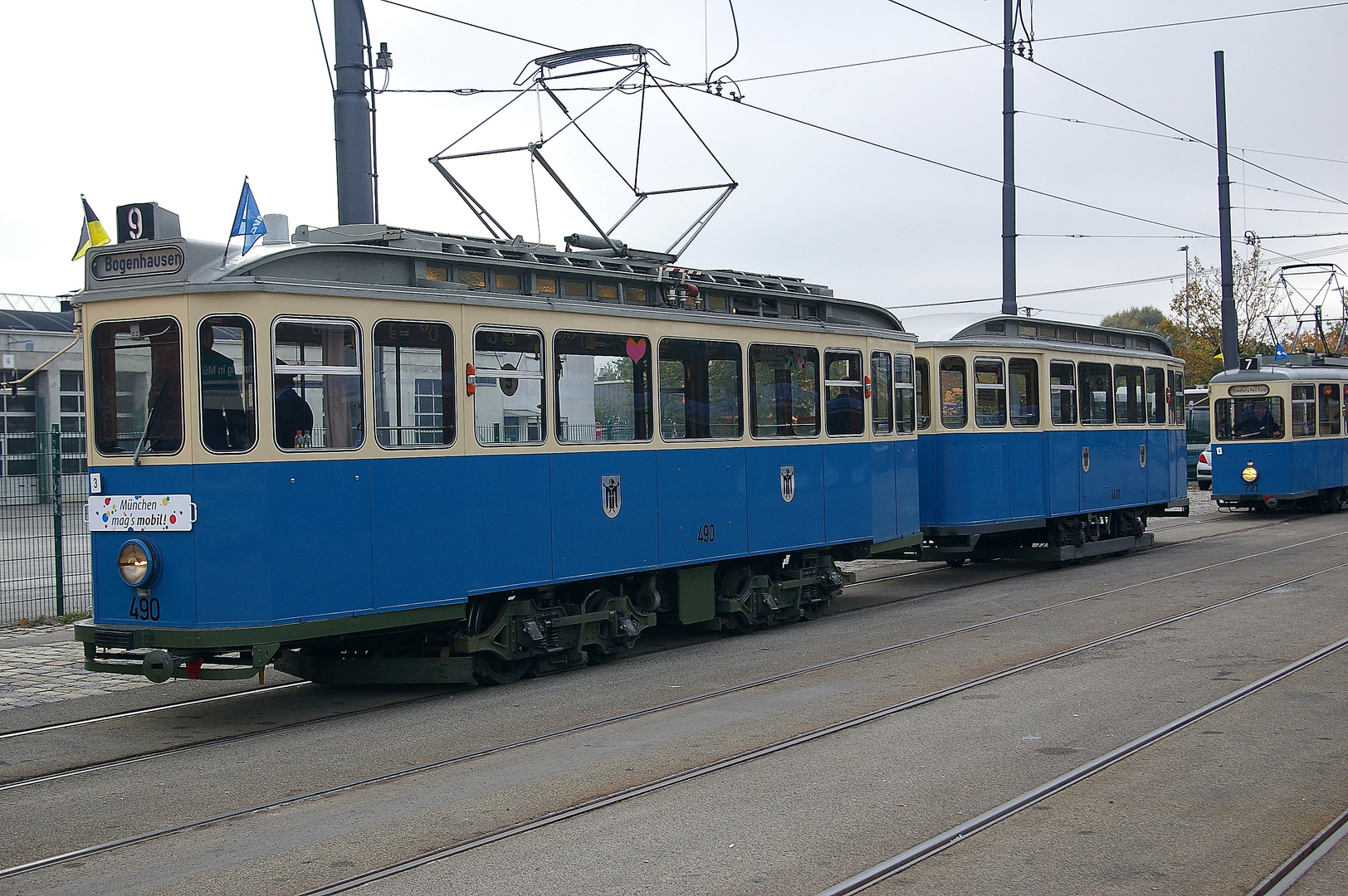 Münchner Straßenbahn Wagen 490
