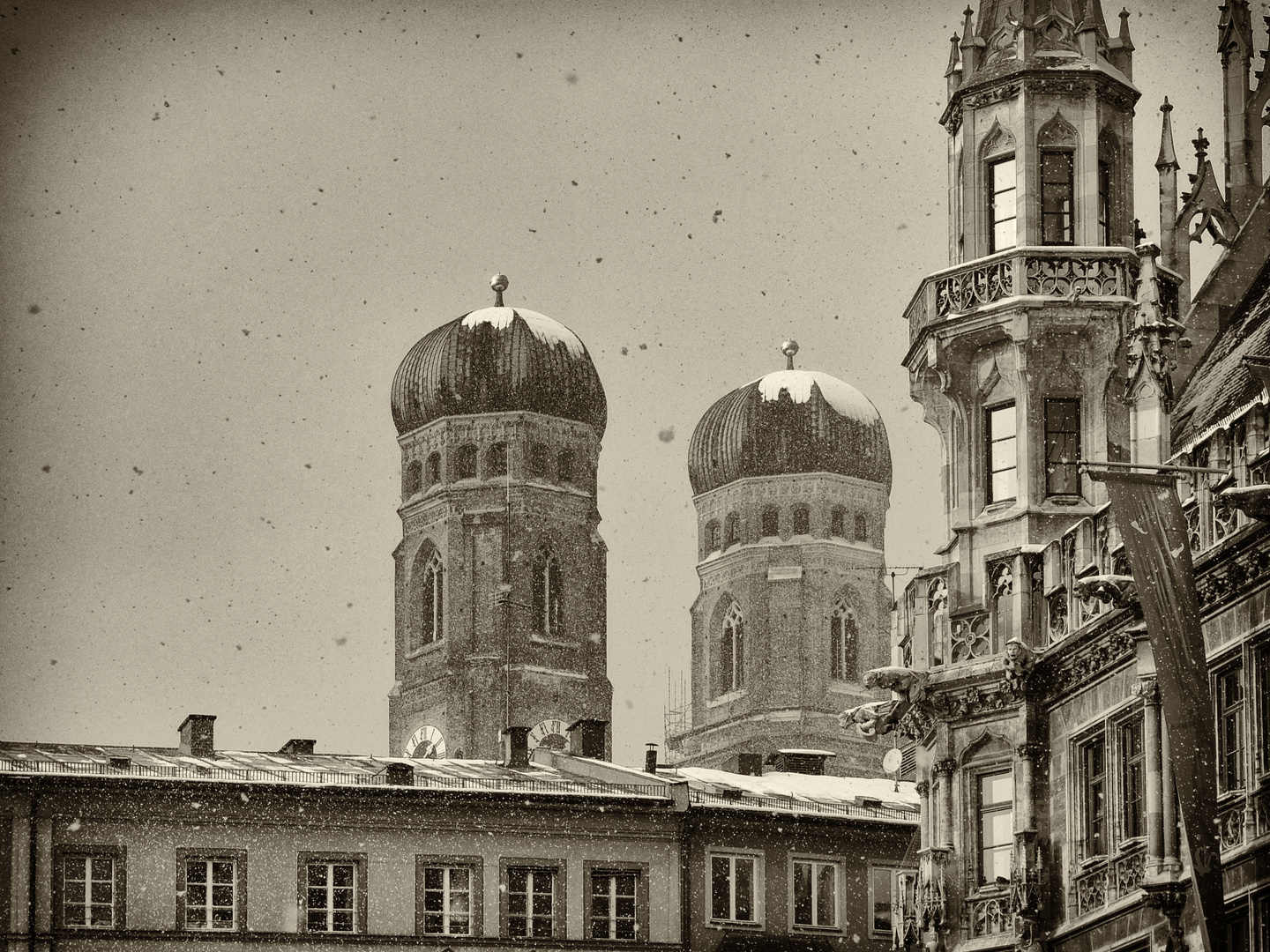 Münchner Türme im Schnee