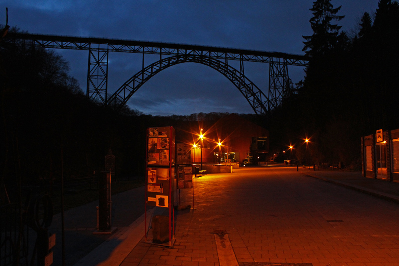 Müngstener Brücke am Abend