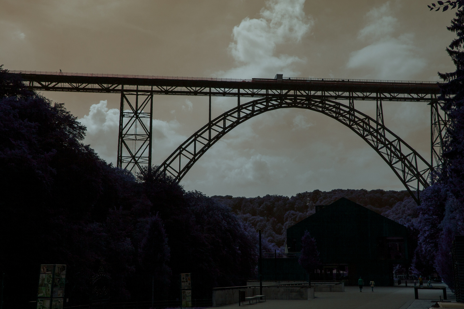 Müngstener Brücke Dark Art