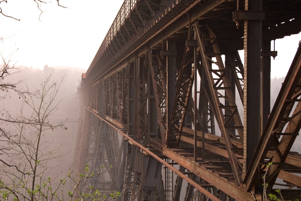 Müngstener Brücke: Lackierer gesucht...