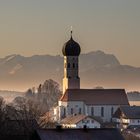 Münsinger Kirchturm zwischen Alpspitze und Zugspitze