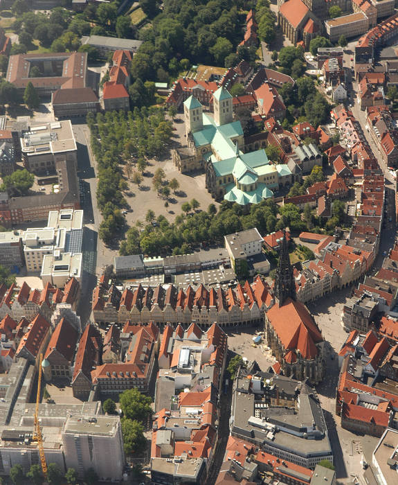 Münster - Dom und Prinzipalmarkt aus der Luft