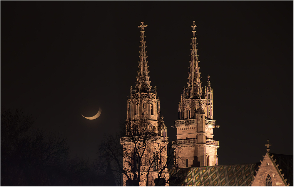 Münster mit Mondsichel