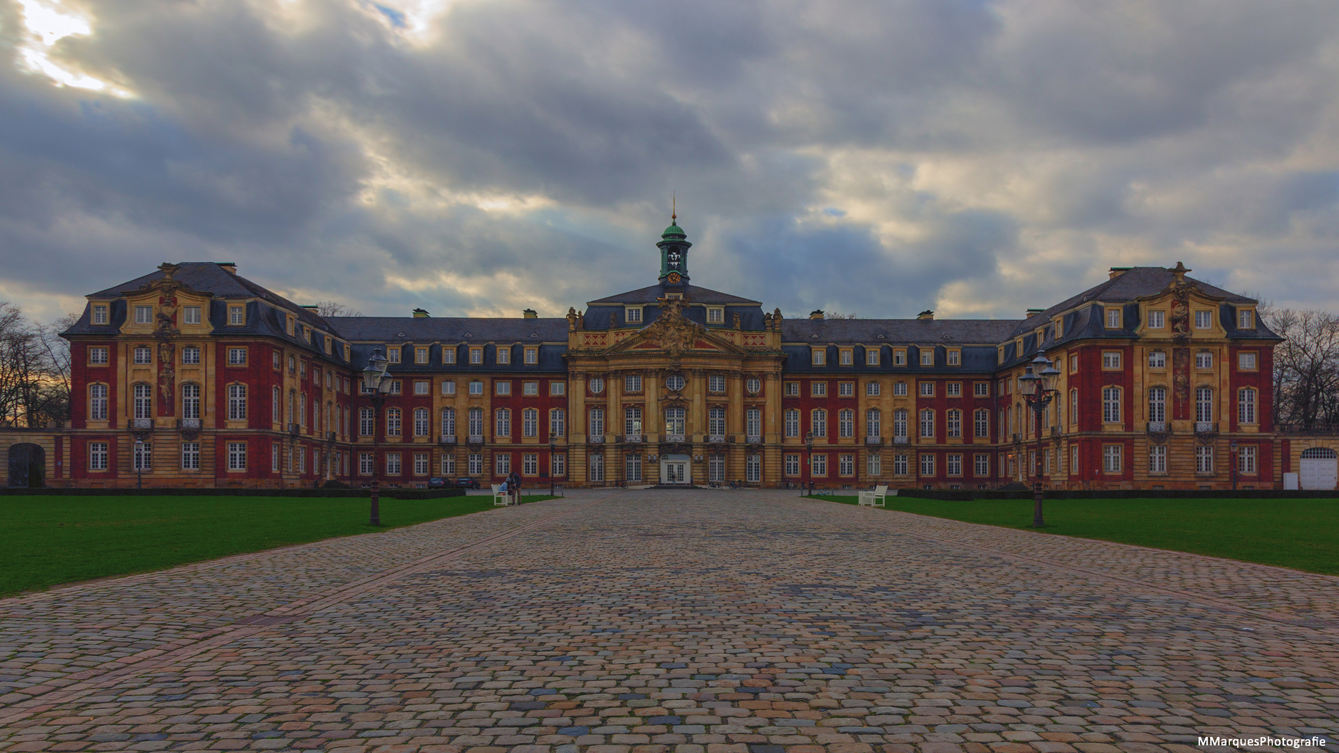 Münster Schloss am Tag