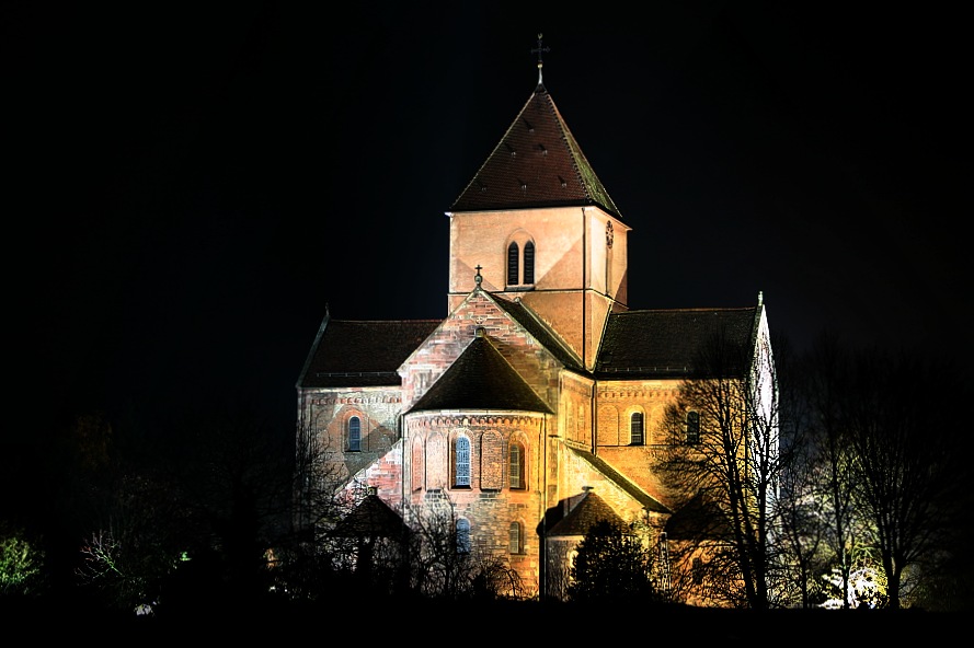 Münster Schwarzach bei Nacht
