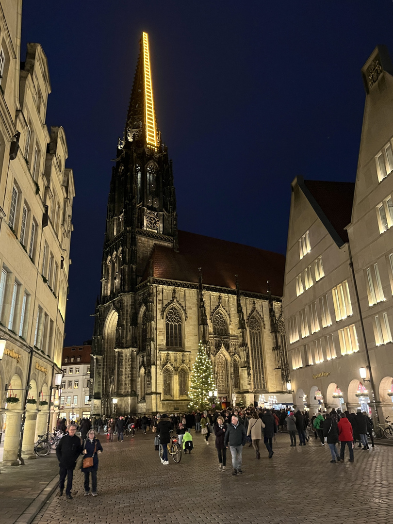 Münster, St. Lamberti und adventlicher Prinzipalmarkt