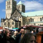 Münster: Wochenmarkt auf dem Domplatz