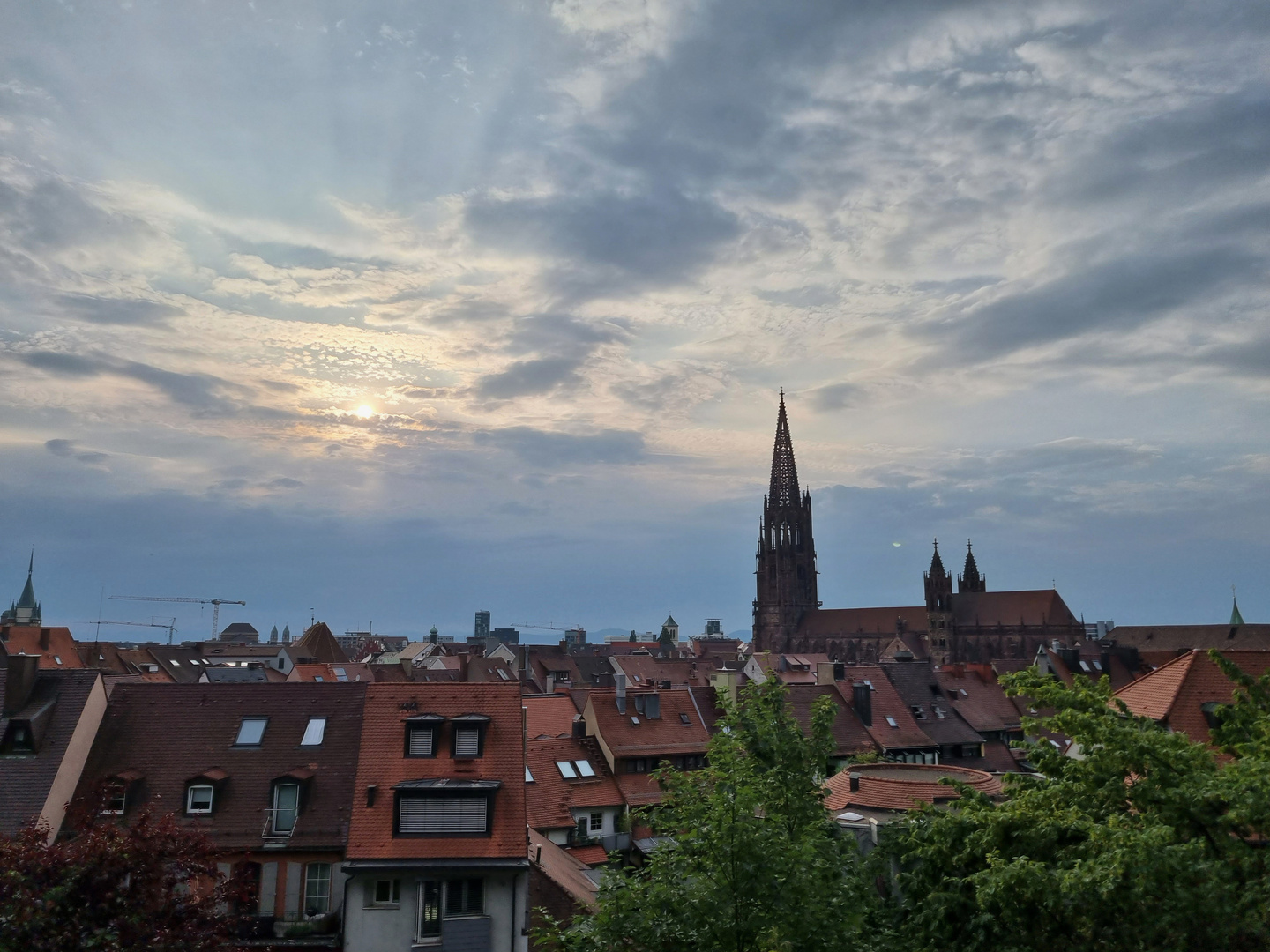 "Münsterturm als Wolkenkratzer"