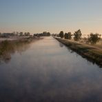 Müritz-Elde-Wasserstraße im Frühnebel