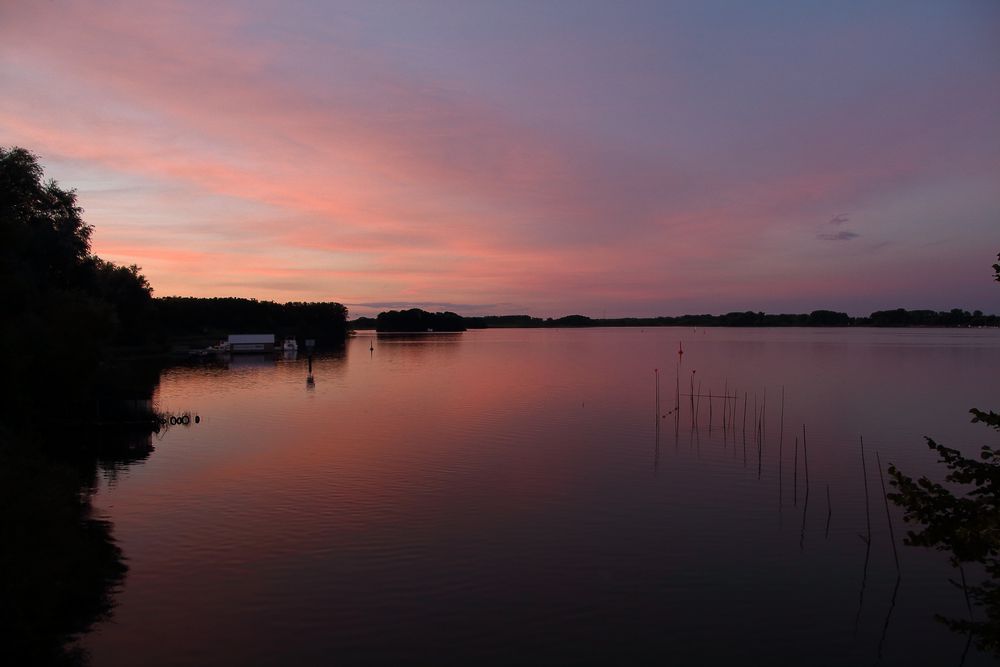 Müritzidylle nach Sonnenuntergang