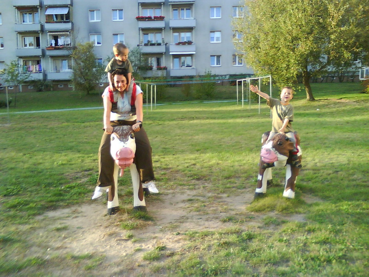 müssen den die kids den immer bei mir auf den rücken turnenlol