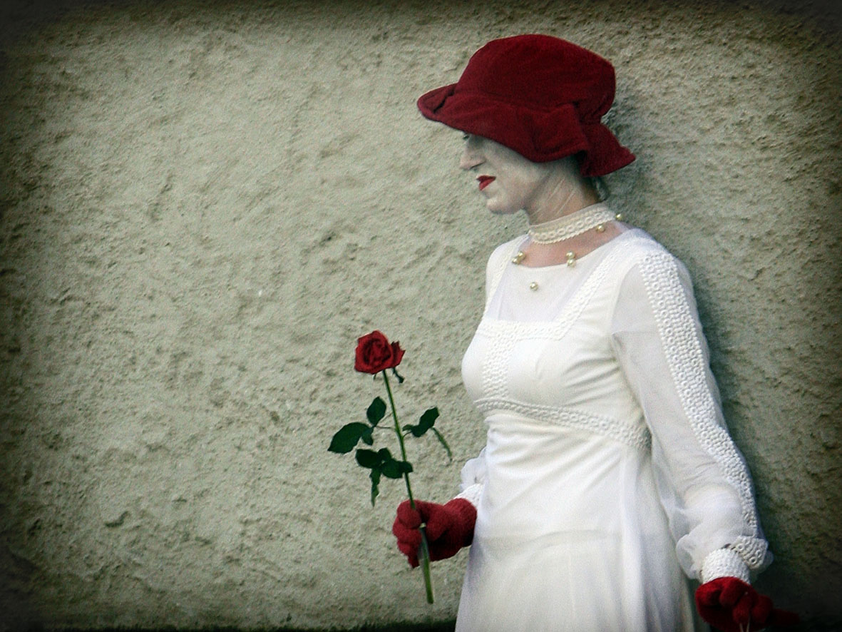 Mujer con rosa