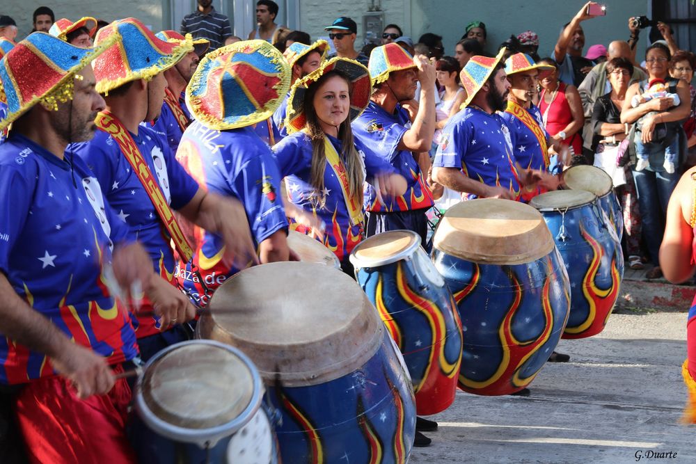 Mujer y Candombe