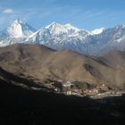 Muktinath und Dhaulagiri am Morgen