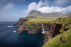 Múlafossur und Gásadalur