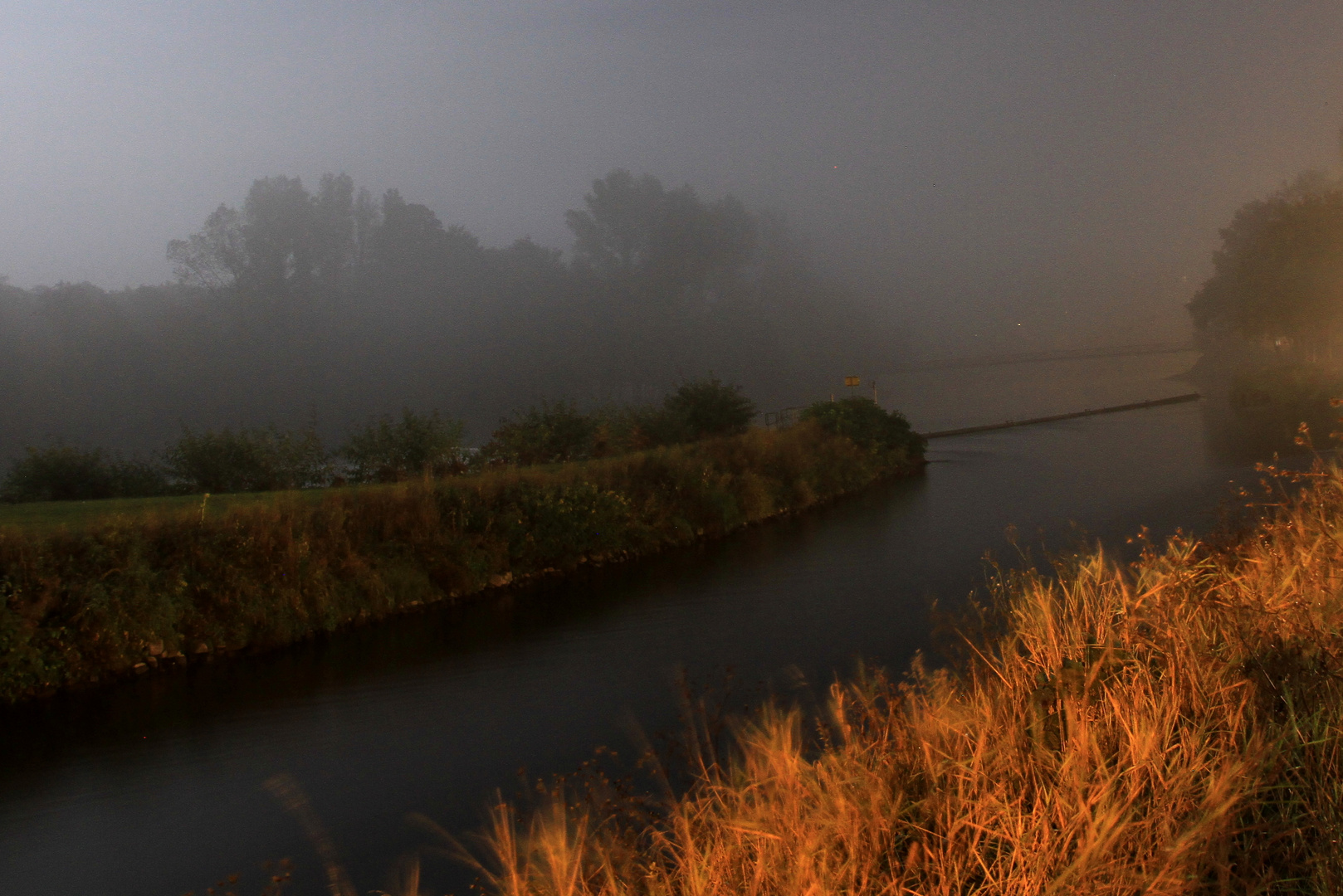 Mulde bei Nacht