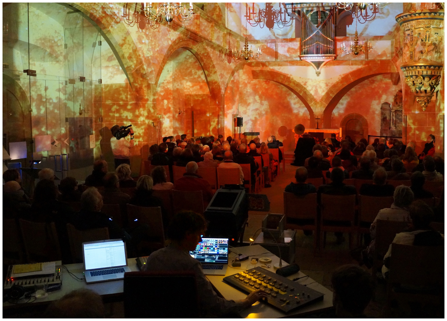 Multivisions-Show in Luther's Schloßkapelle 2