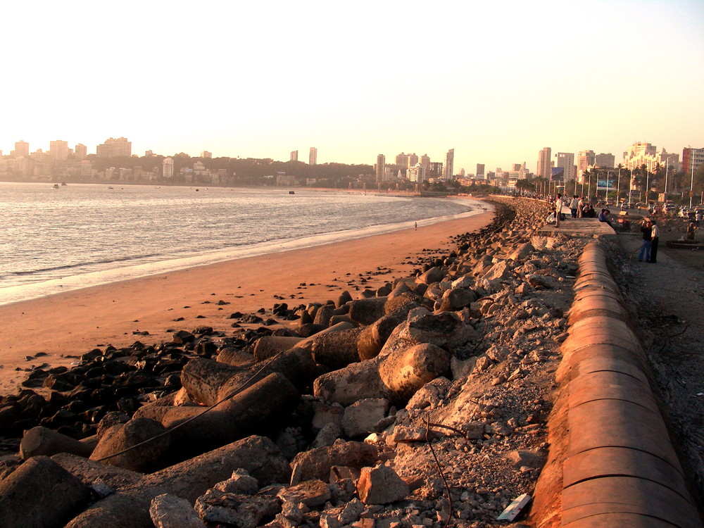 mumbai city beach