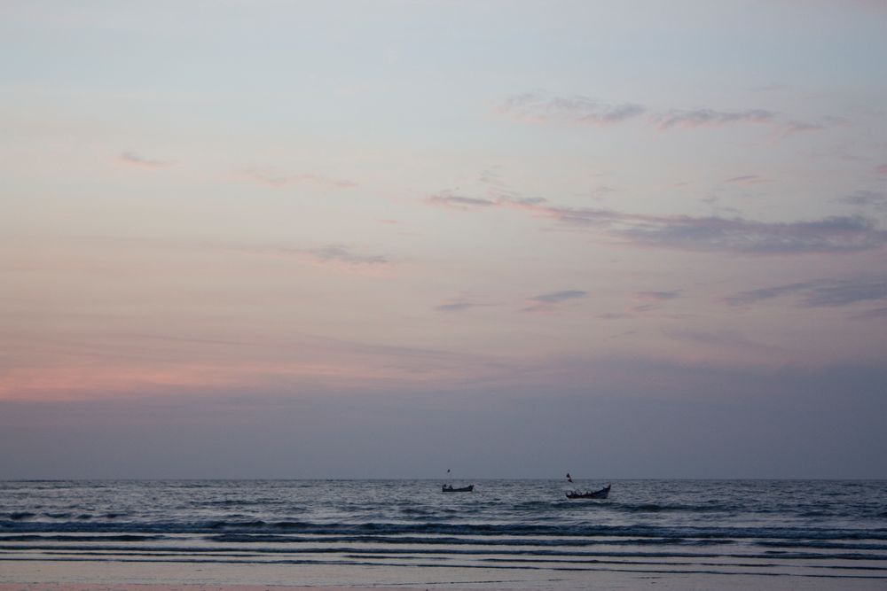 Mumbai Juhu Beach by sullimkii 