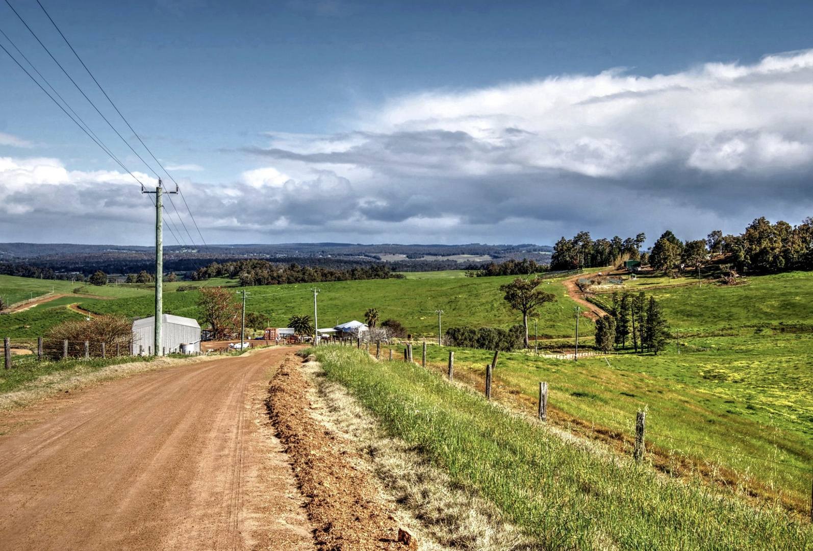 MUMBALLUP WA. Farmland