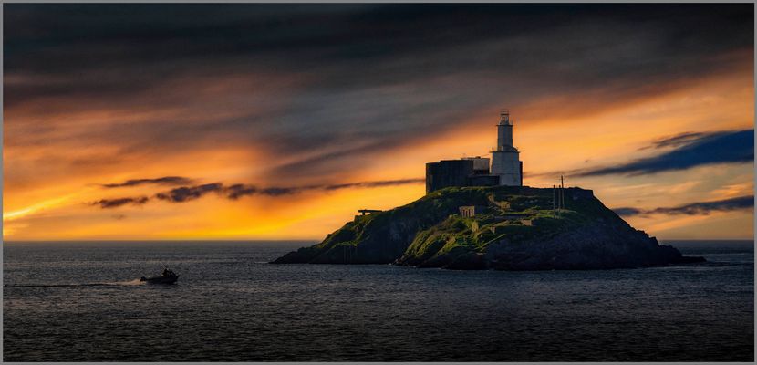 MUMBLES LIGHTHOUSE. WALES.