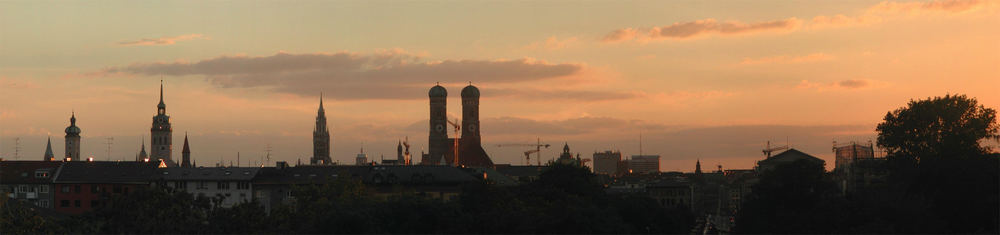 Munich Backdrop - Münchner Kulisse