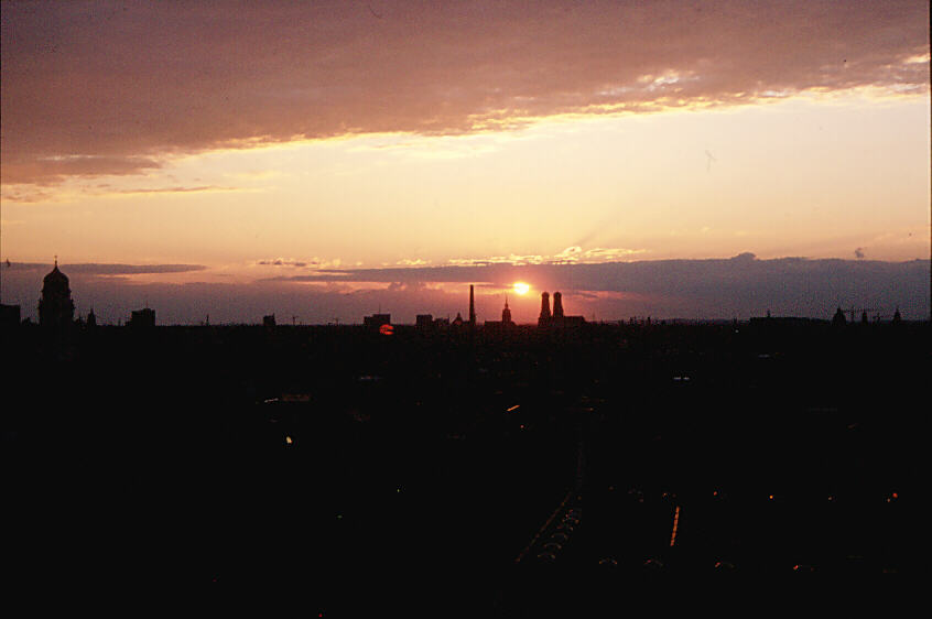 Munich Sunset - Stadtshilouette [2]