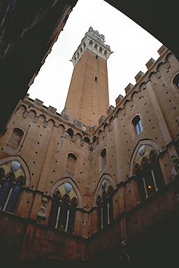 Municipiale di Siena von Rudolf Seidl