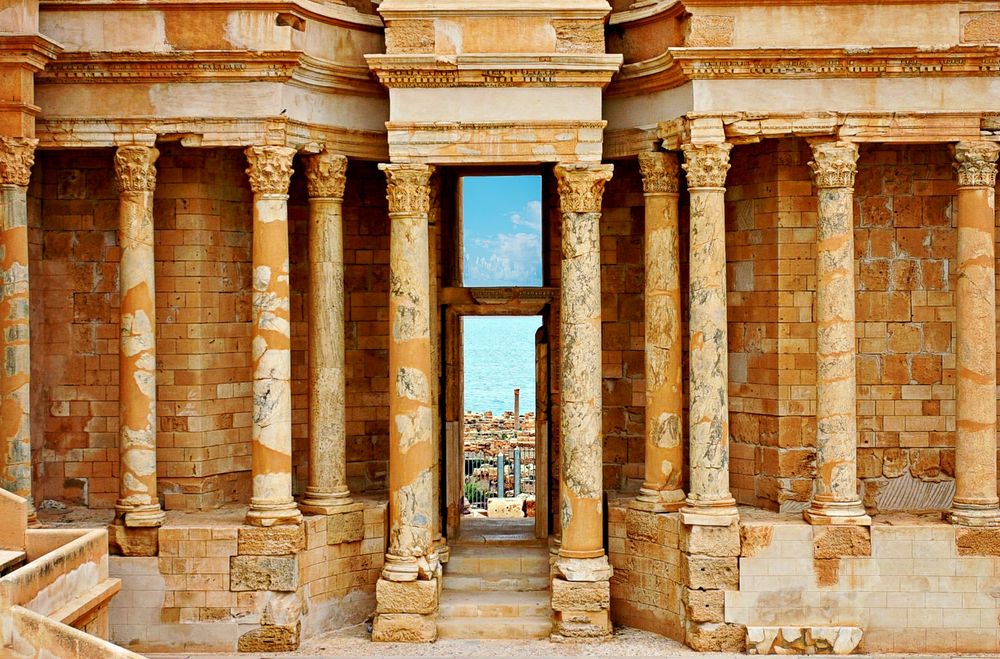 Mur de scène (détail) théâtre de Sabratha